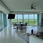 Fabuloso departamento de lujo frente al mar