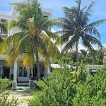 Beach House & Yacht Seaside Sunrise Haven