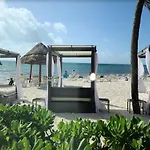 Villa Del Palmar Cancun Luxury Beach Resort & Spa