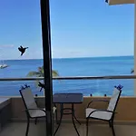 Beautiful Condo A Few Stps To Sea