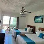 Cancun Plaza Estudios Frente Al Mar