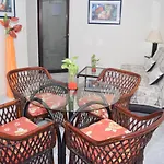 Hotel Suites Le Monde