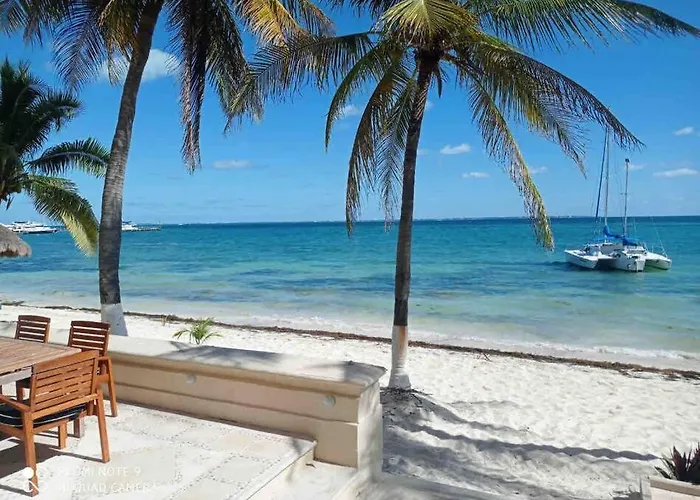 Luxurious Beachfront Getaway With Panoramic Views - Book Today