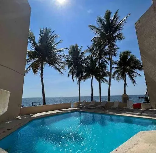 Beautiful Beachfront Apartment With Pool Relaxing Getaway