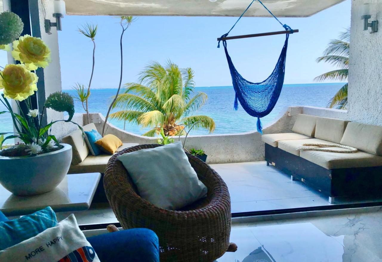 Flamingo Paradise Front By Cielo Maya Cancún