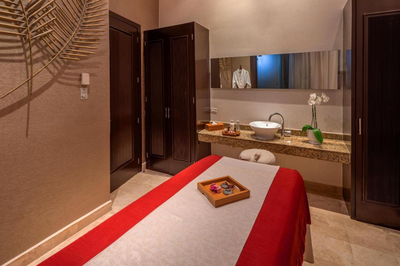 Resort Palace Cancun