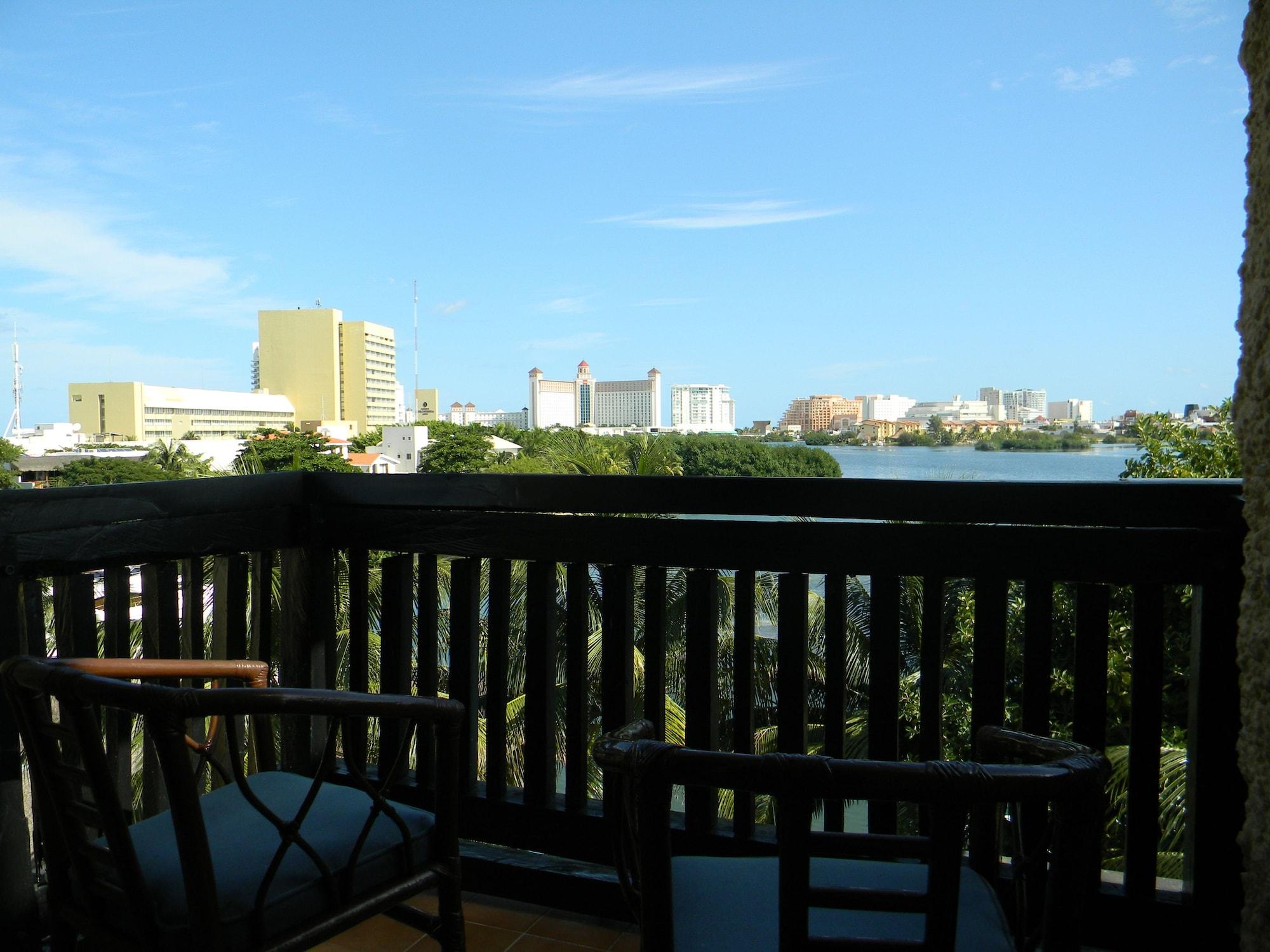 Imperial Laguna Faranda Hotel