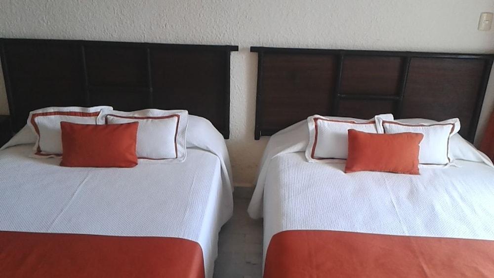 Hotel Imperial Laguna Faranda
