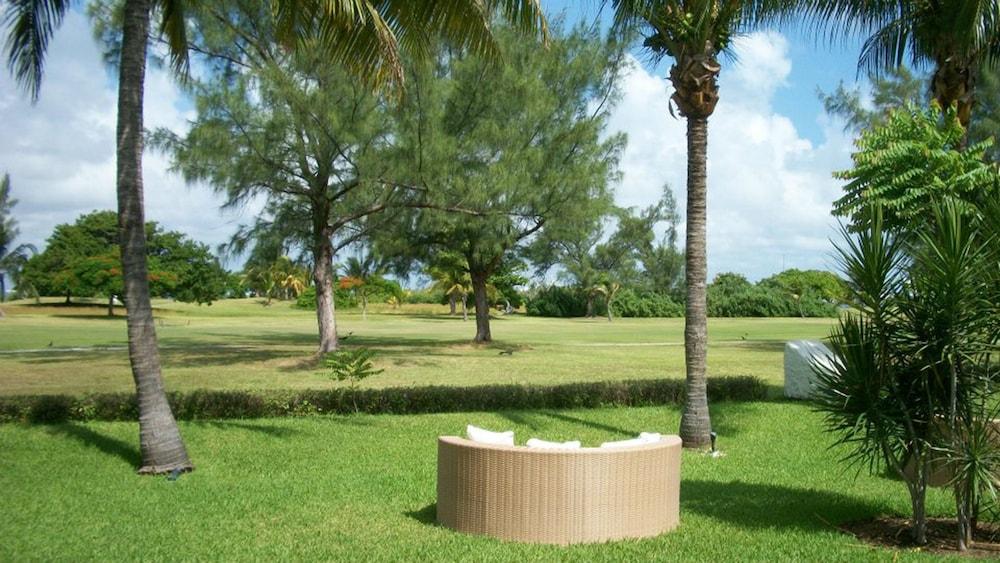 Laguna Golf & Cancun
