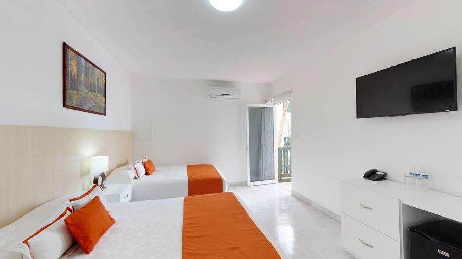 Hotel Imperial Laguna Faranda