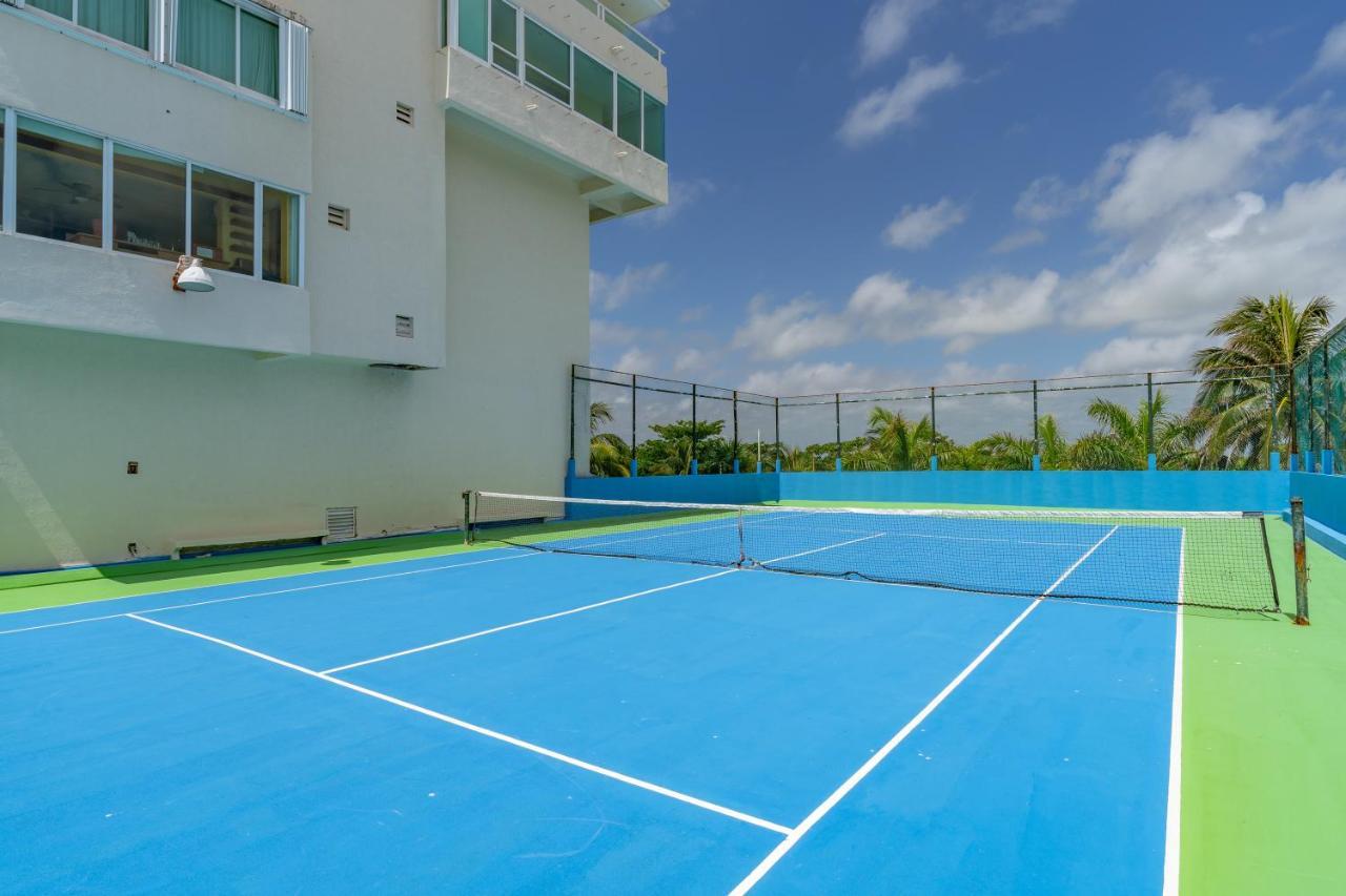 Ocean View Three Bedroom, Three Story Penthouse By The Apartahotel