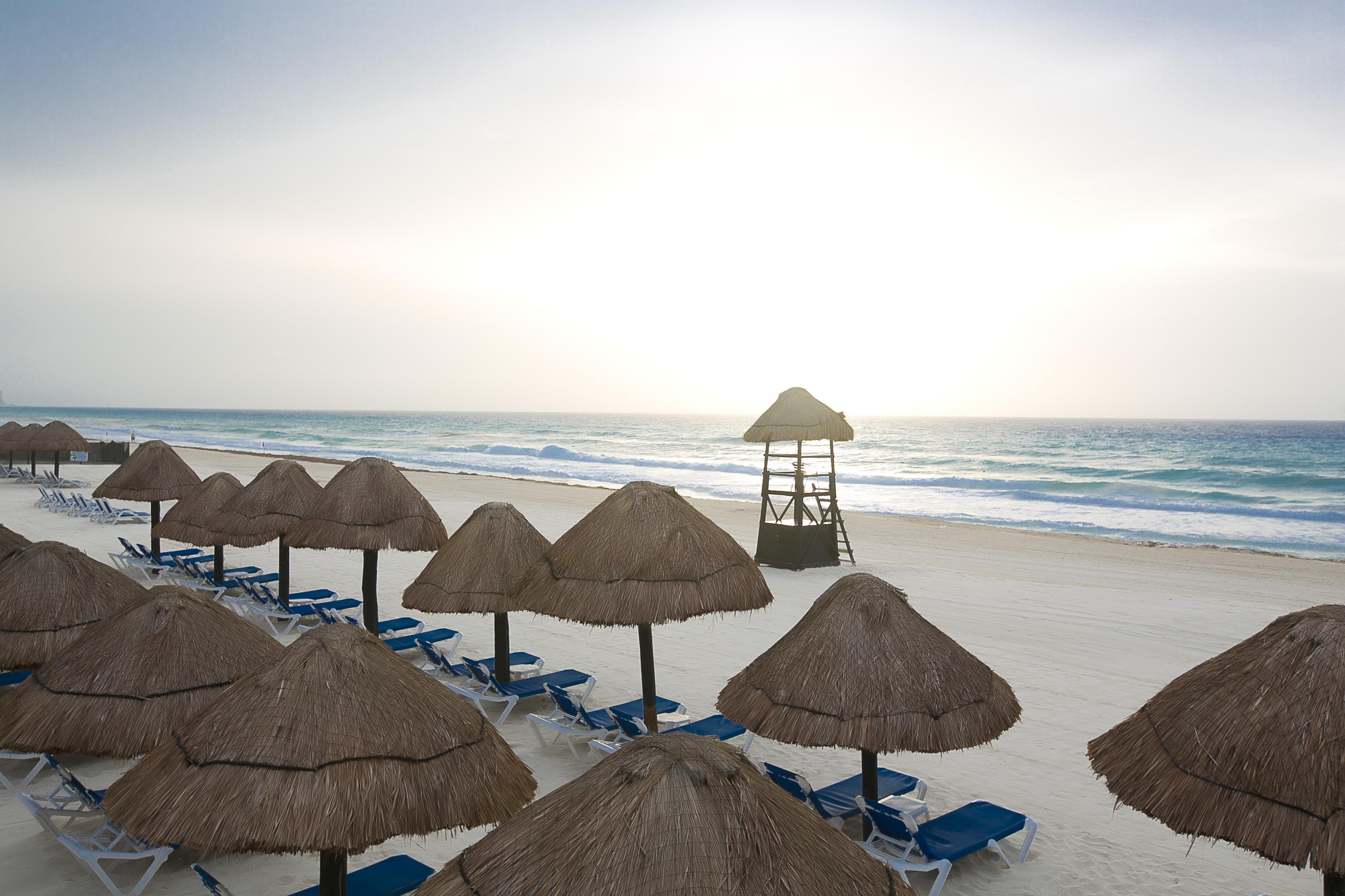 Hotel Golden Parnassus 3*