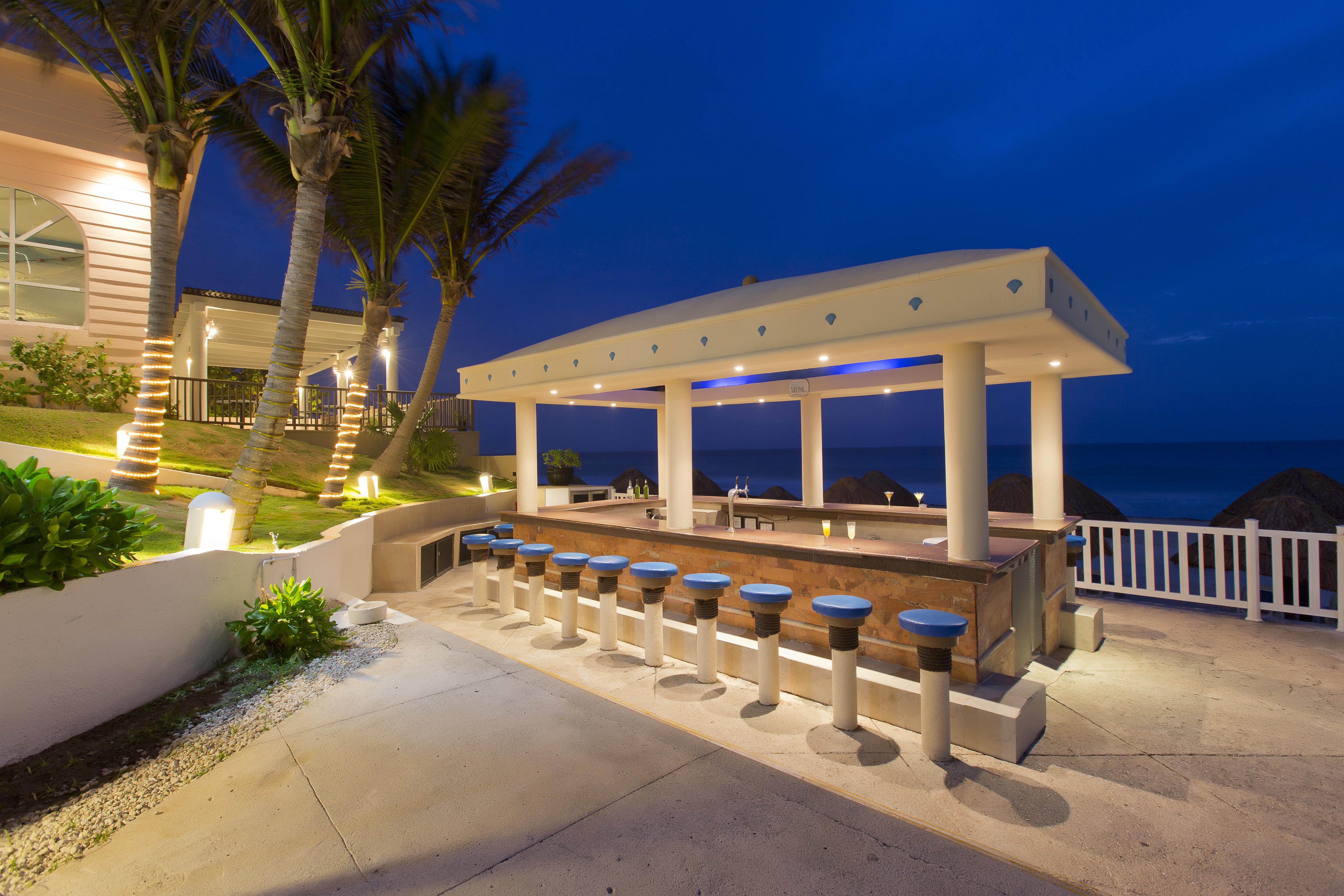 Hotel Golden Parnassus 3*