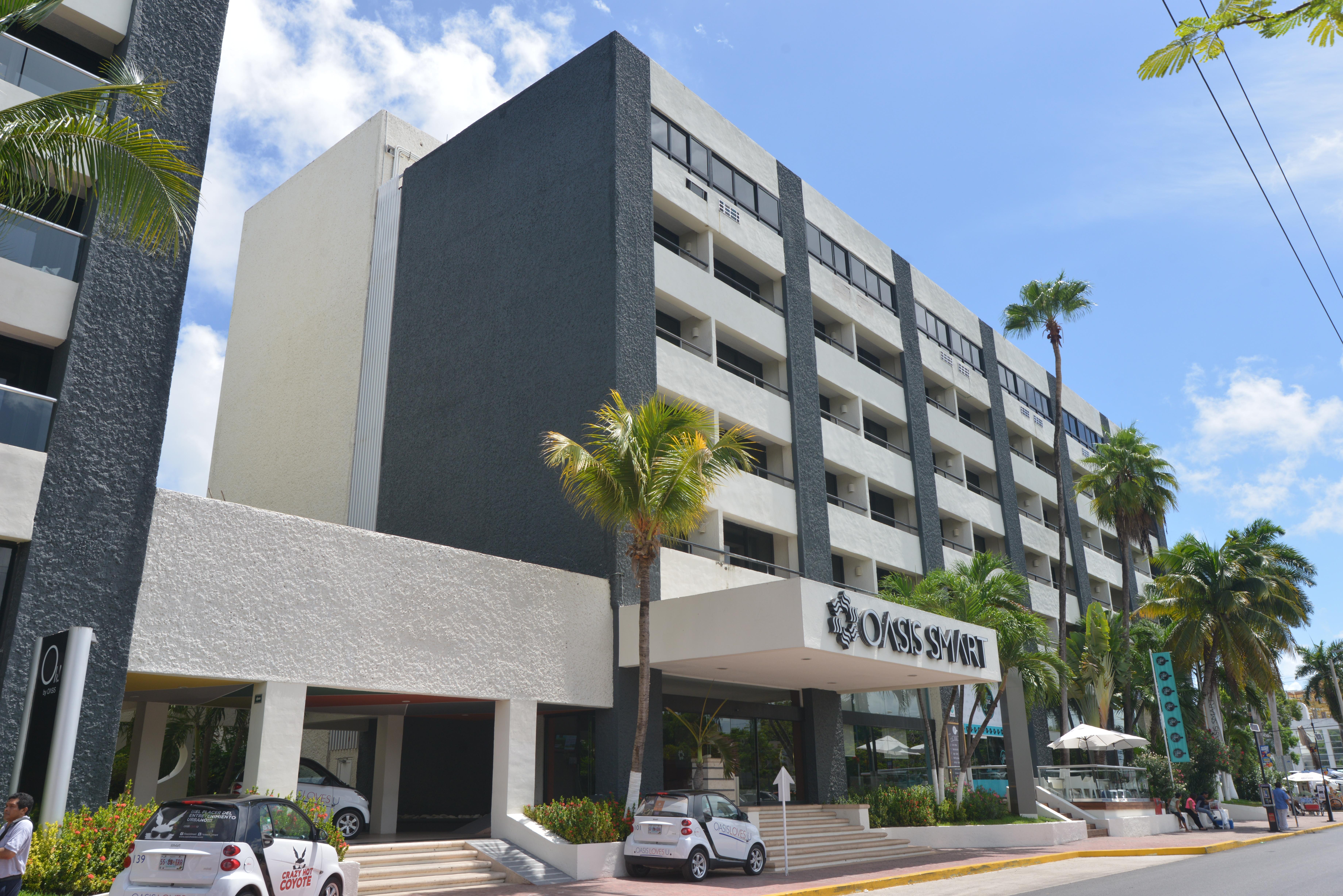 Smart The Urban Oasis Hotel 4*