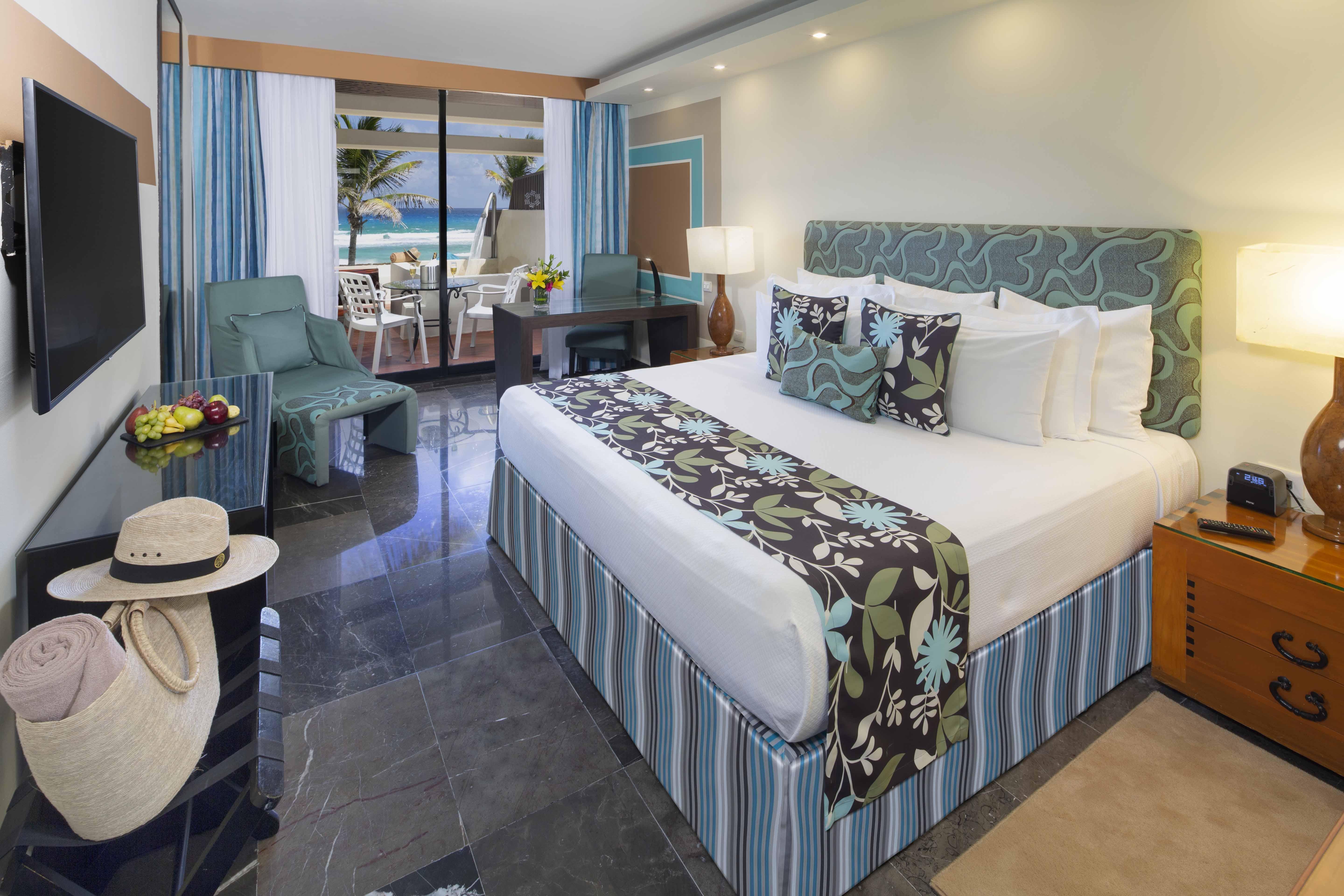 The Pyramid By Oasis Resort 5*
