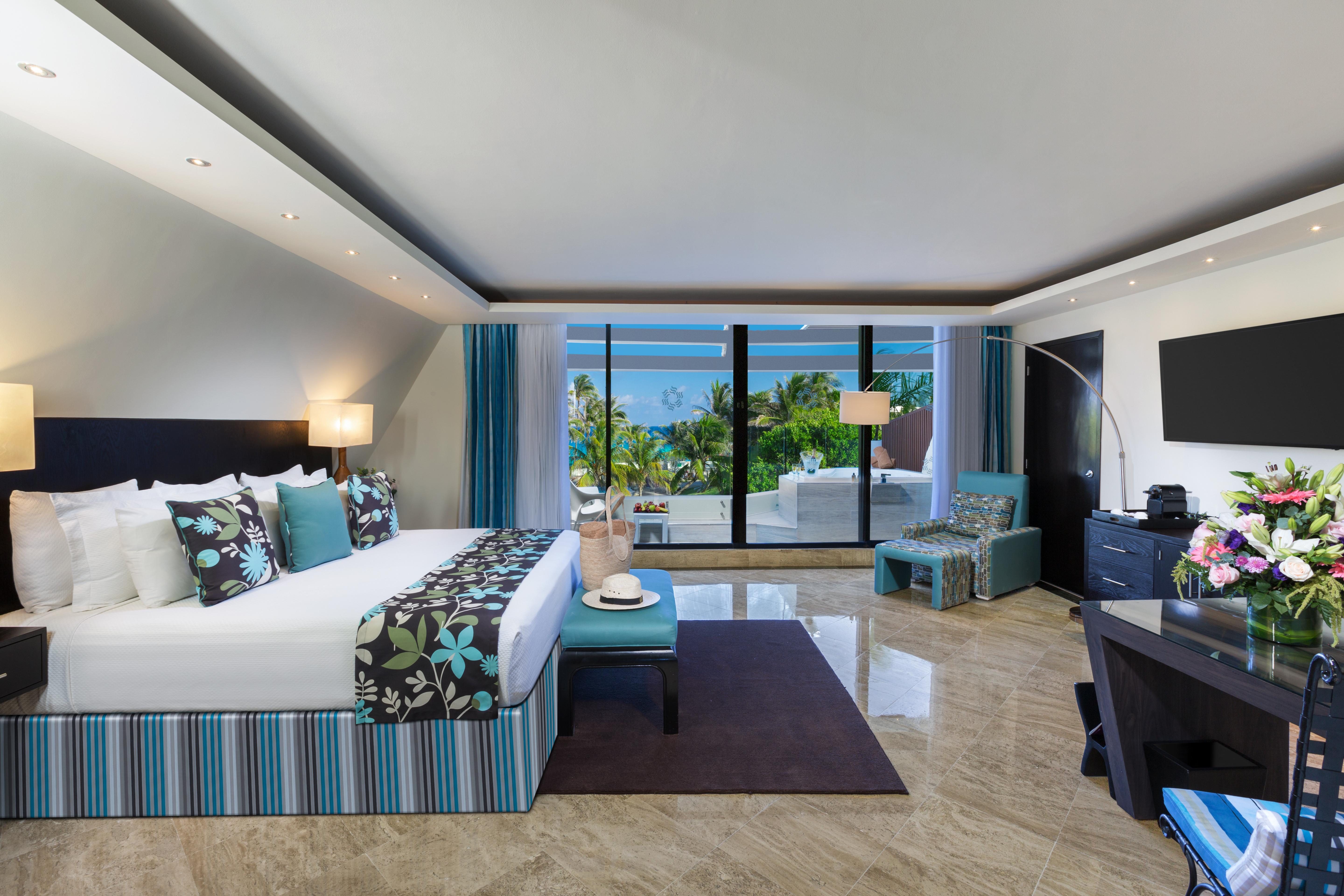 The Pyramid By Oasis Resort 5*