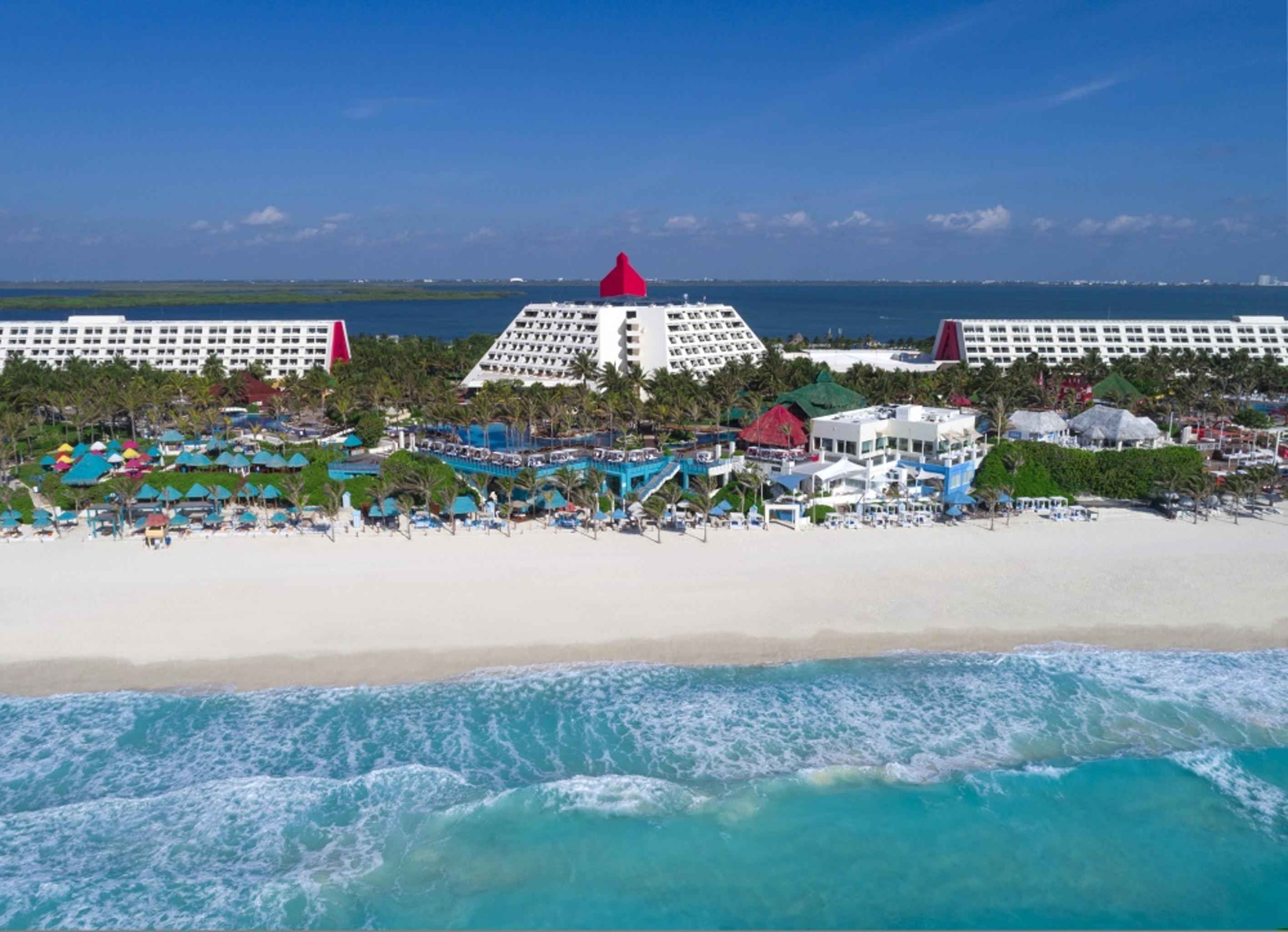 The Pyramid By Oasis Resort 5*