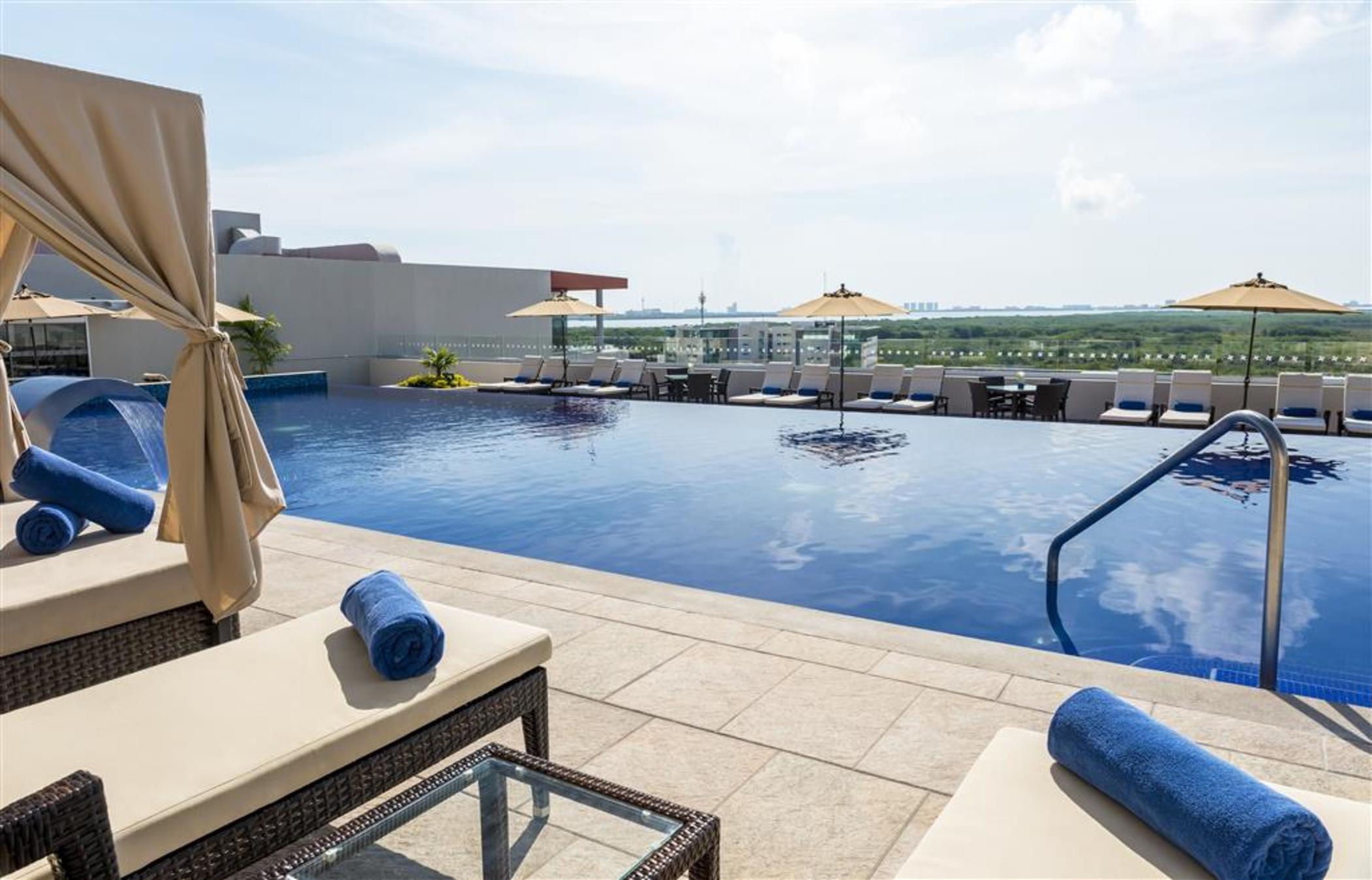 Hotel Four Points By Sheraton Centro 4*