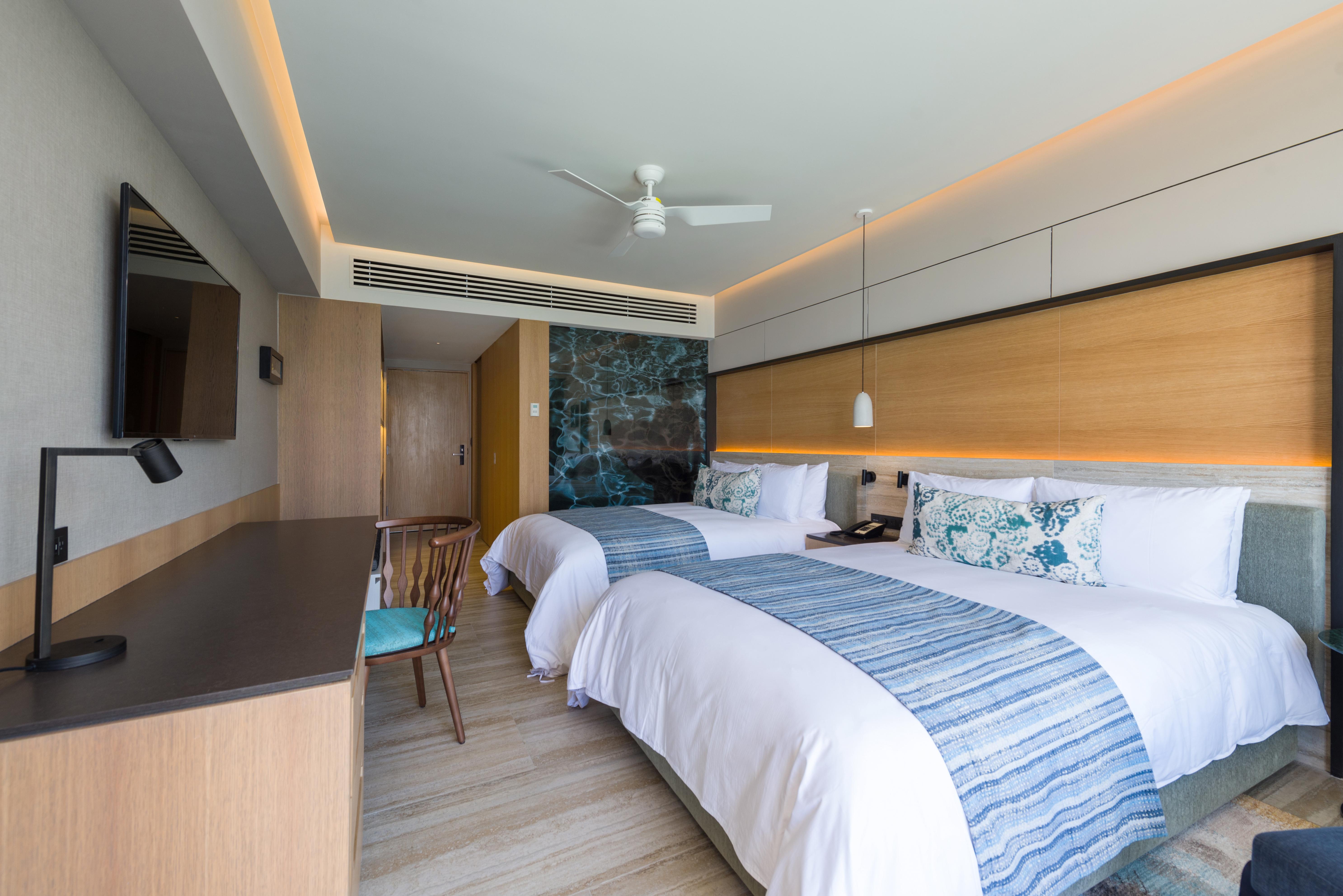 Renaissance & Marina Hotel