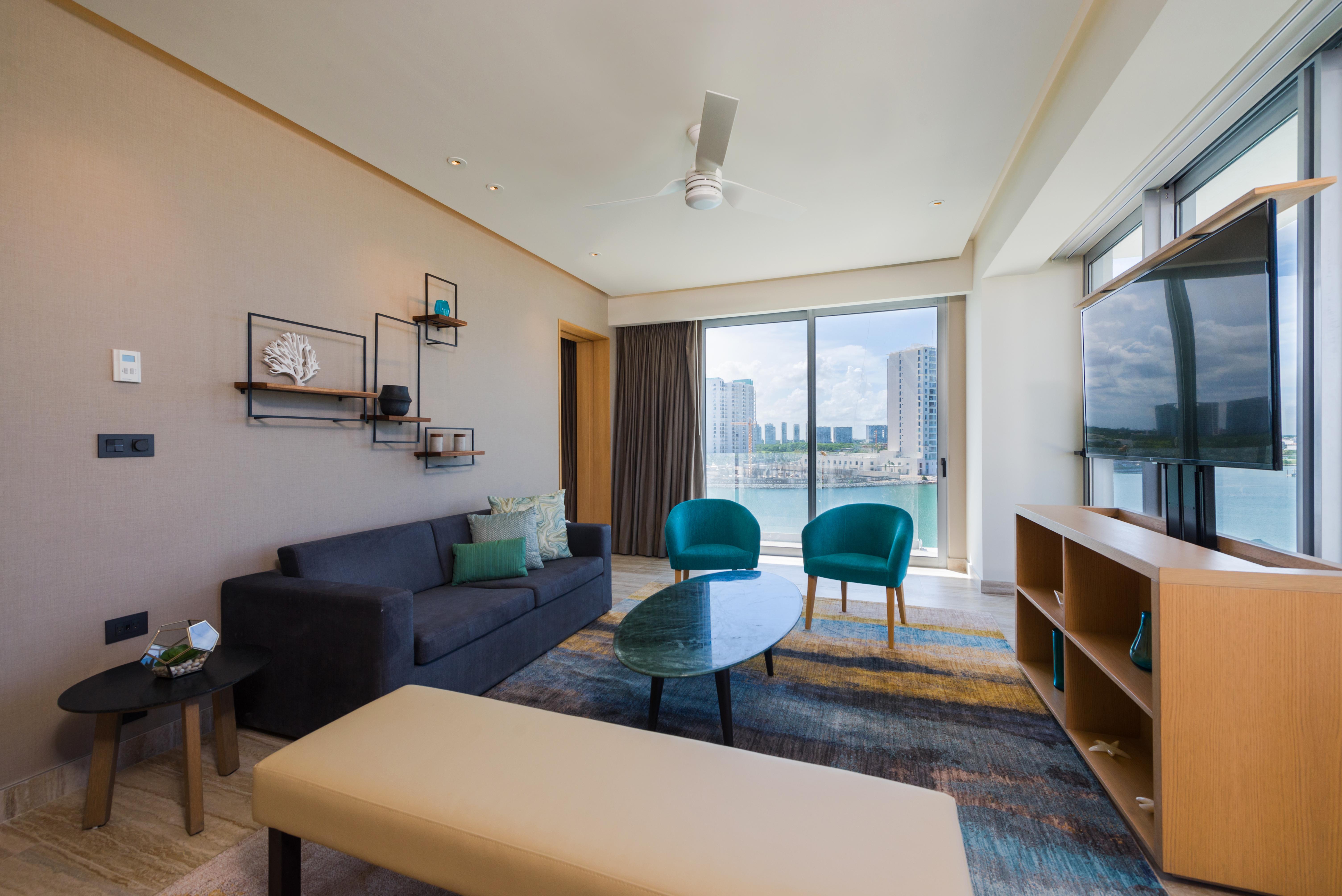 Hotel Renaissance & Marina 5*