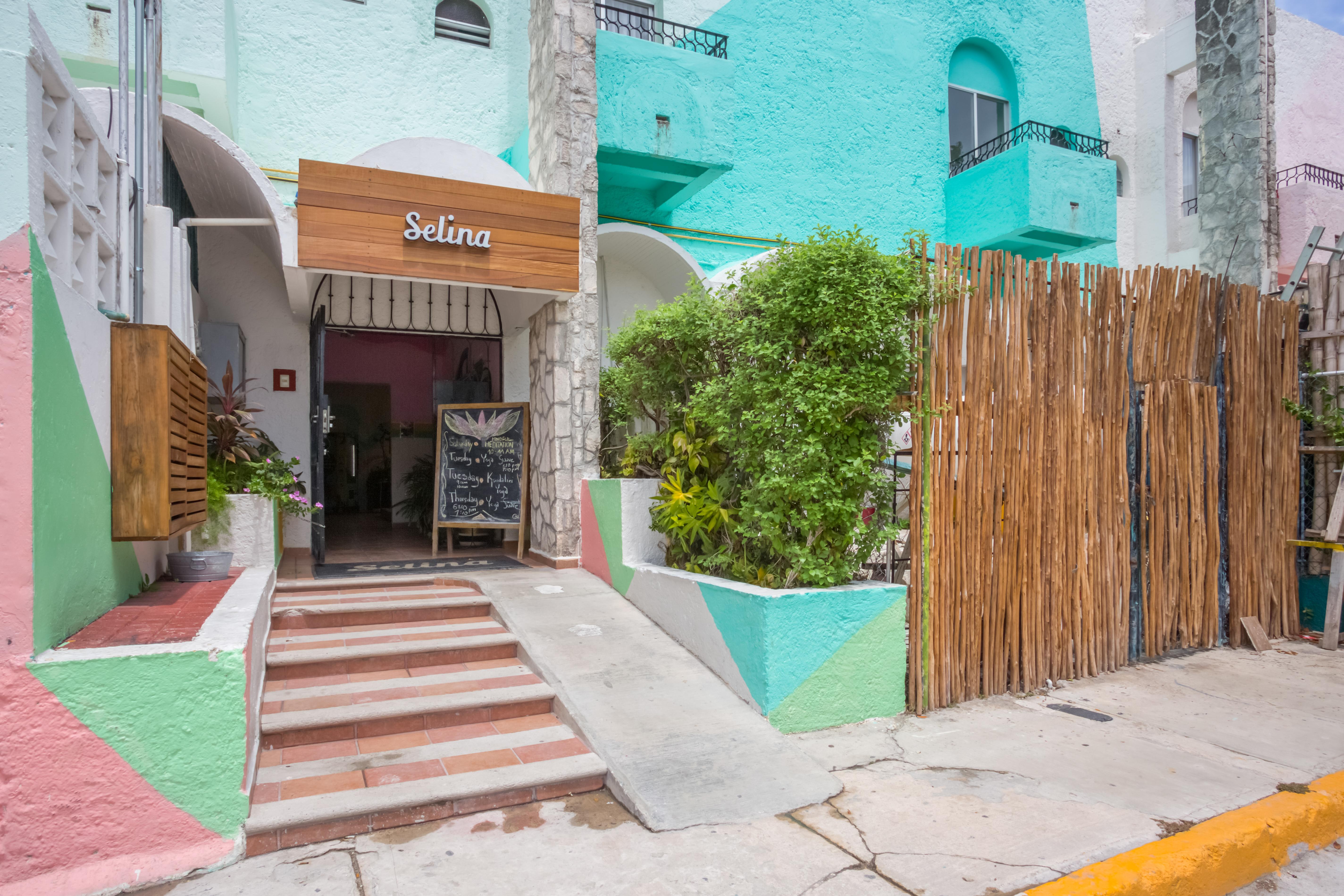 Nilu Cancun Downtown By Selina Cancún