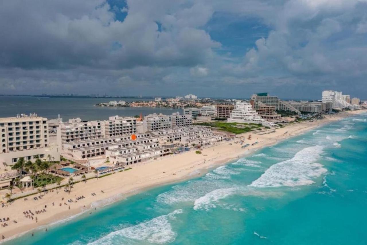 Zone, Beachfront 2 Bedroom - Prime Location Apartamento *