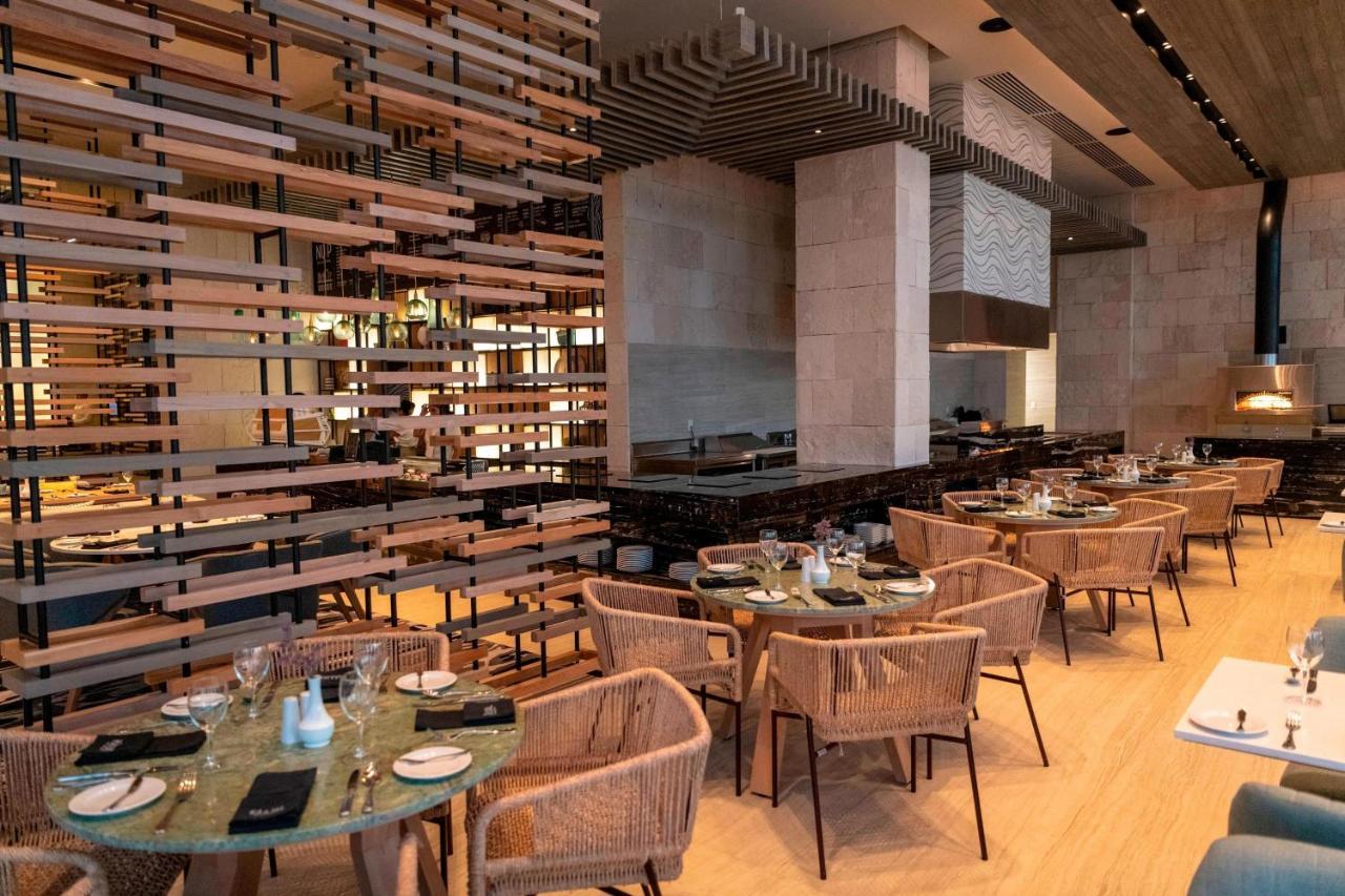 Renaissance & Marina Hotel 5*