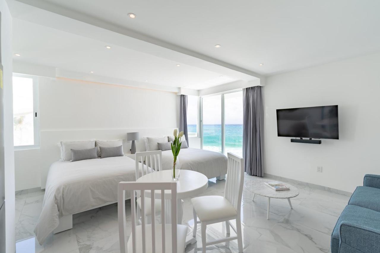 Beachfront Deluxe -best Ocean View, With Beach, Gym And Cancún