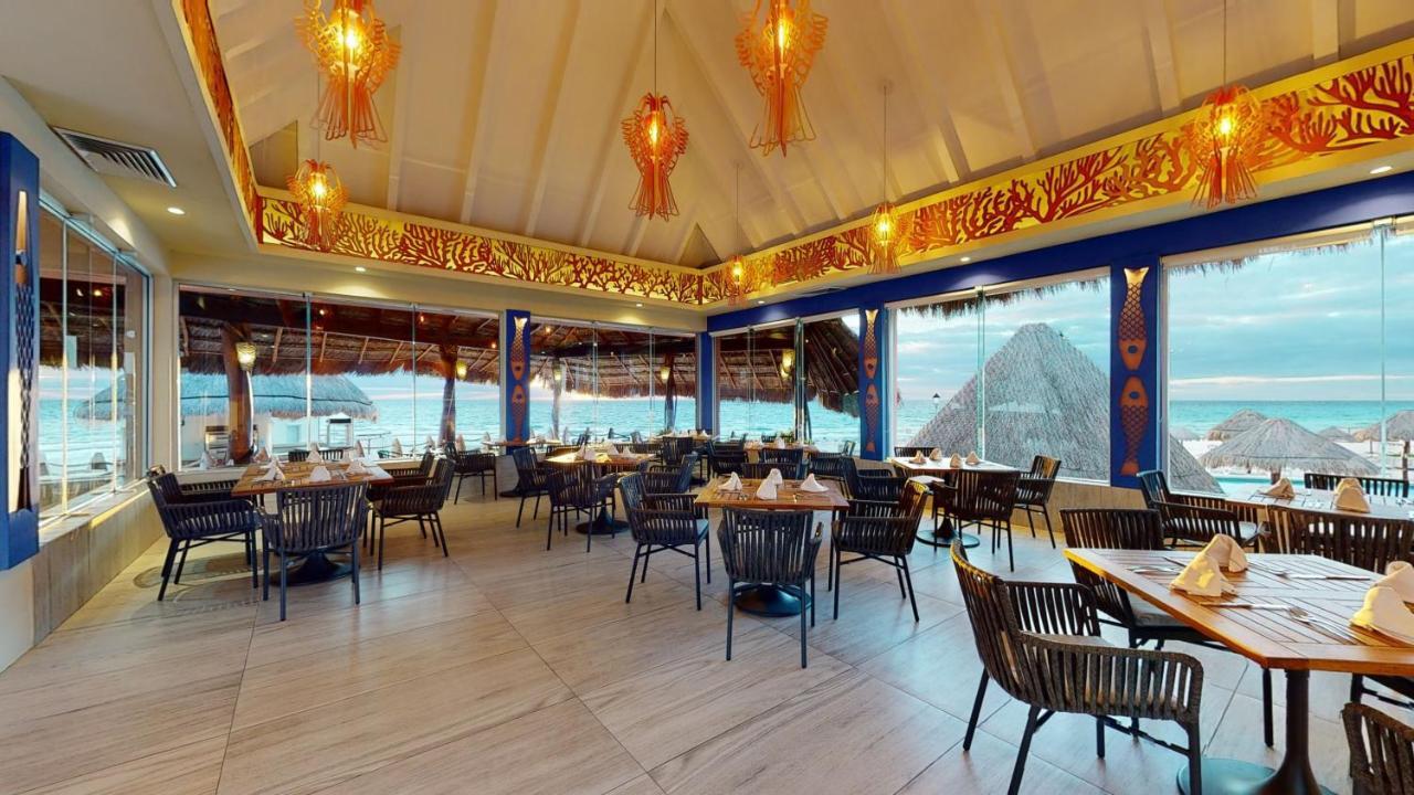 Royal Select At Grand Park Royal (adults Only)