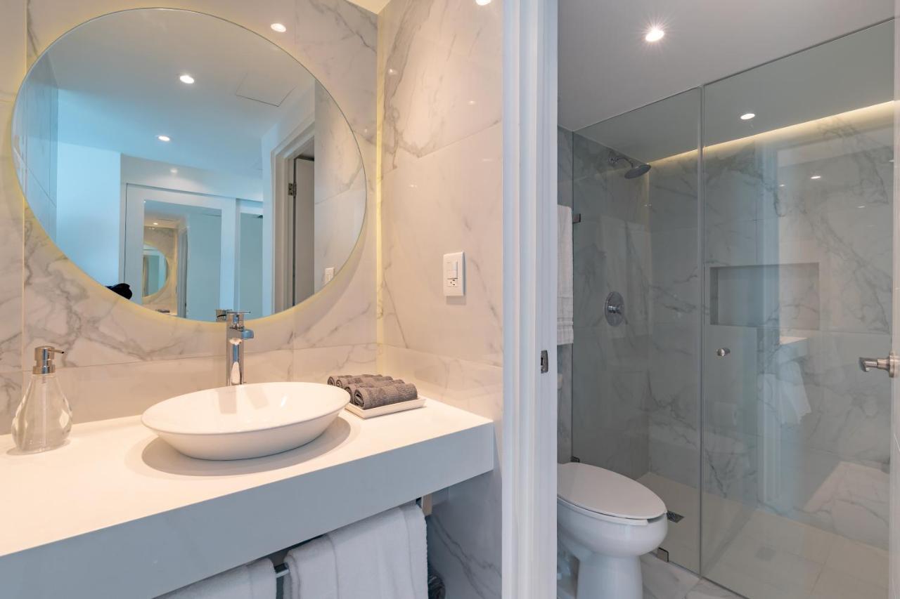 Beachfront Deluxe -best Ocean View, With Beach, Gym And