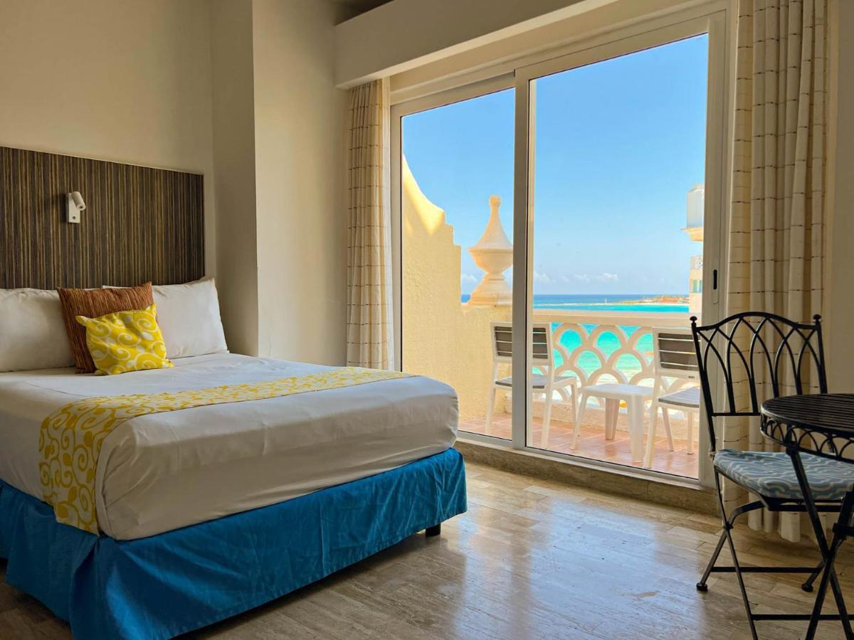 Seashore Cancún