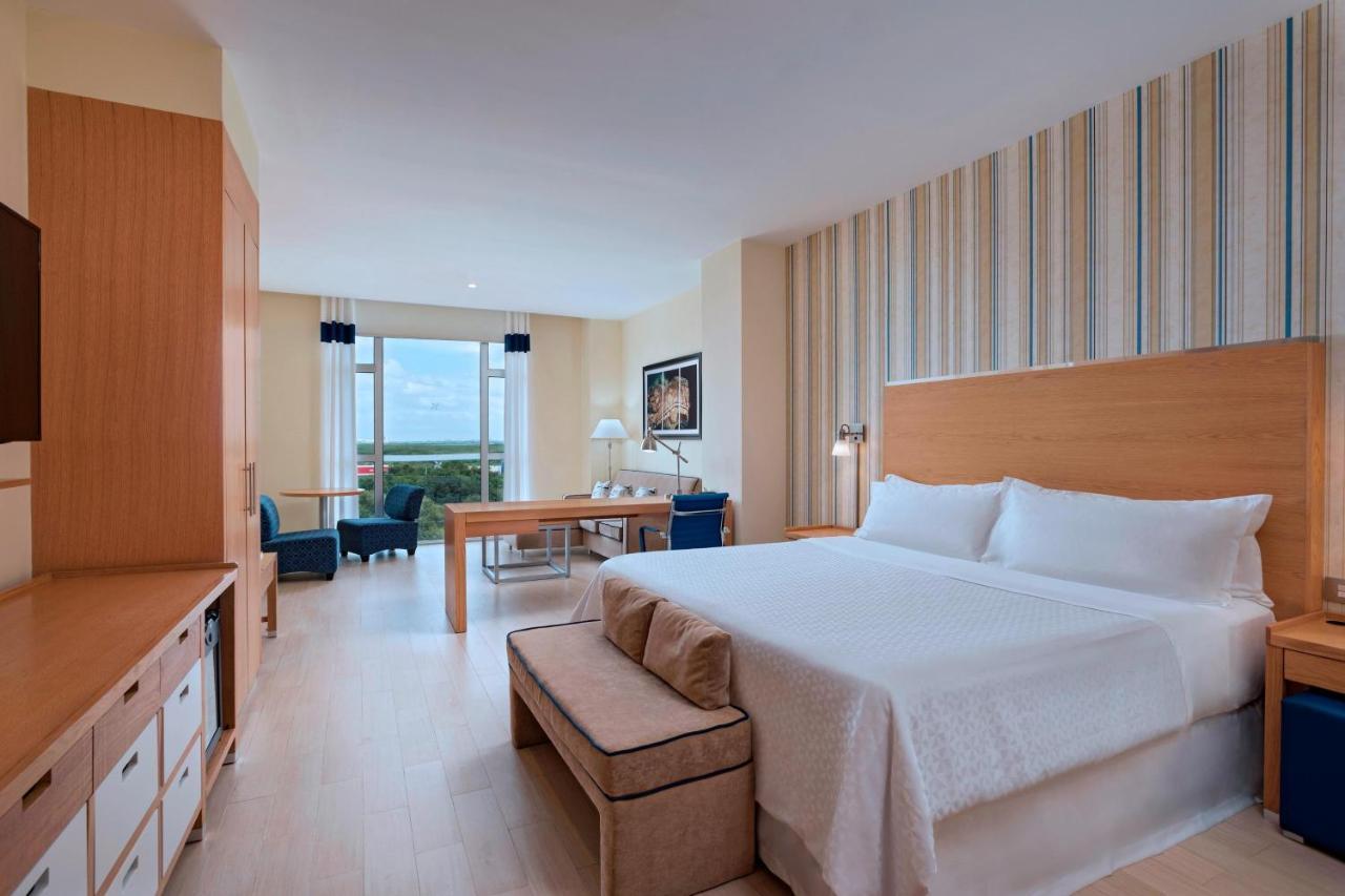 Four Points By Sheraton Centro Hotel