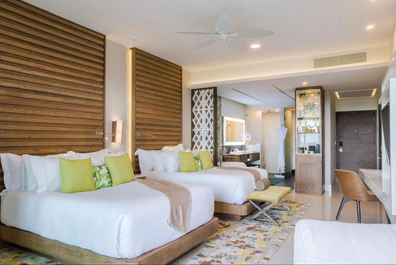 5 Diamond Luxury Resort! Hotel