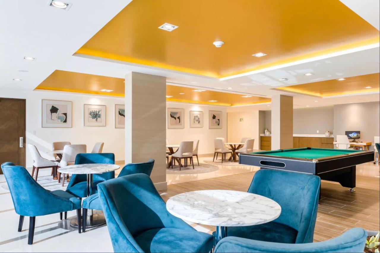 5 Diamond Luxury Resort!