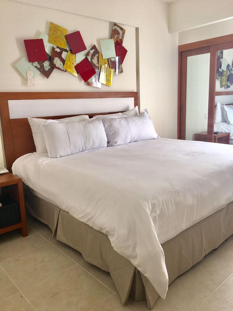 Ambiance 4* Cancun