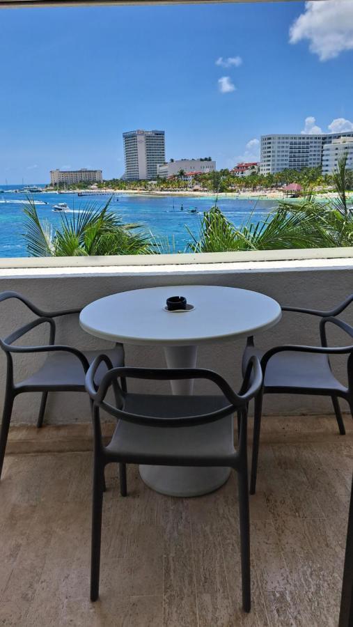 Apartamento Beachfront 417 Cancún