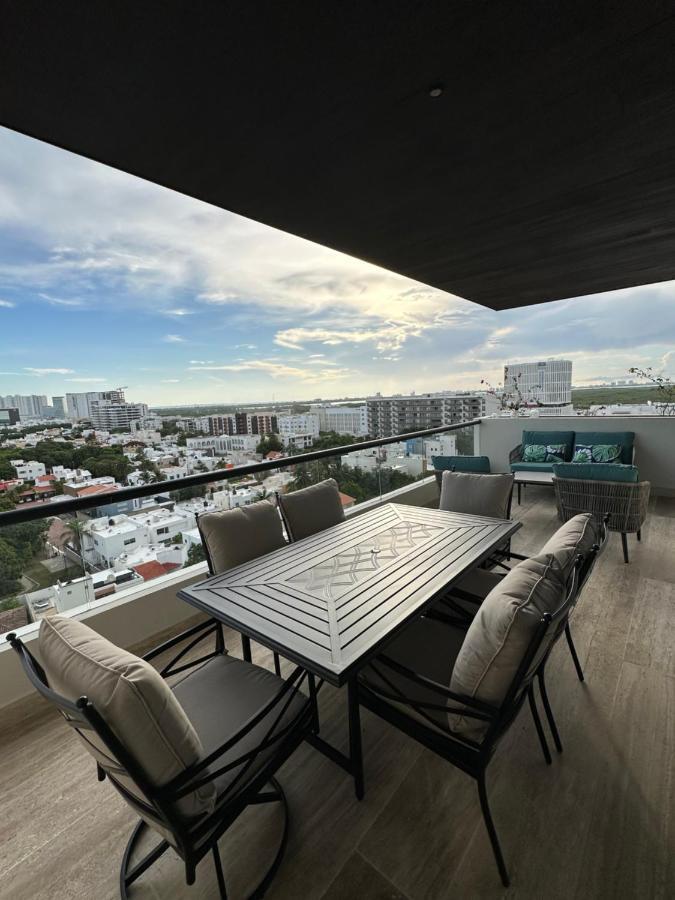 Lujoso Apartamento, Nuevo! * Cancun