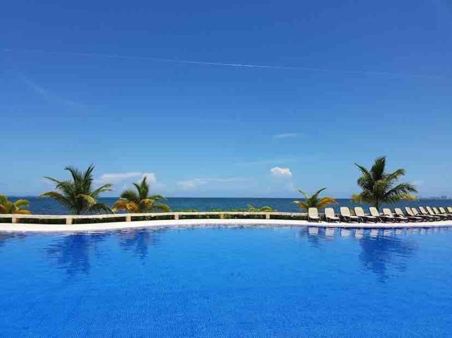 Luxury Beachfront Amara Apartamento *