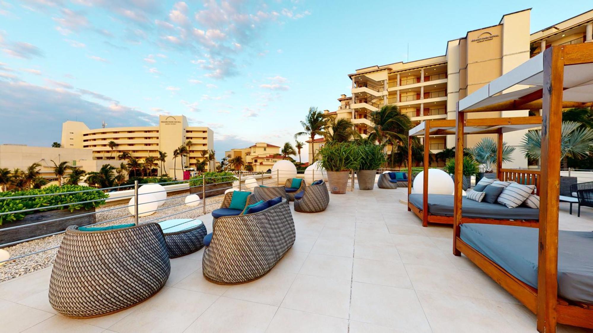 Royal Select At Grand Park Royal (adults Only) Cancún