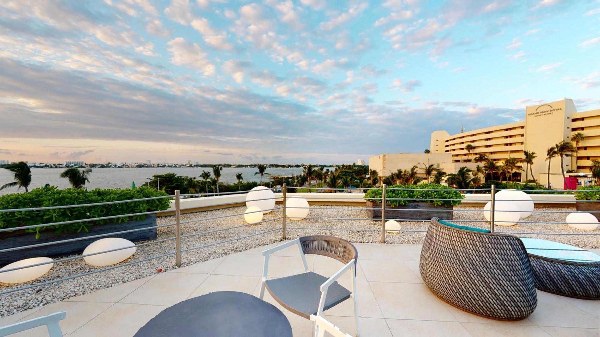 Royal Select At Grand Park Royal (adults Only) Hotel Cancún