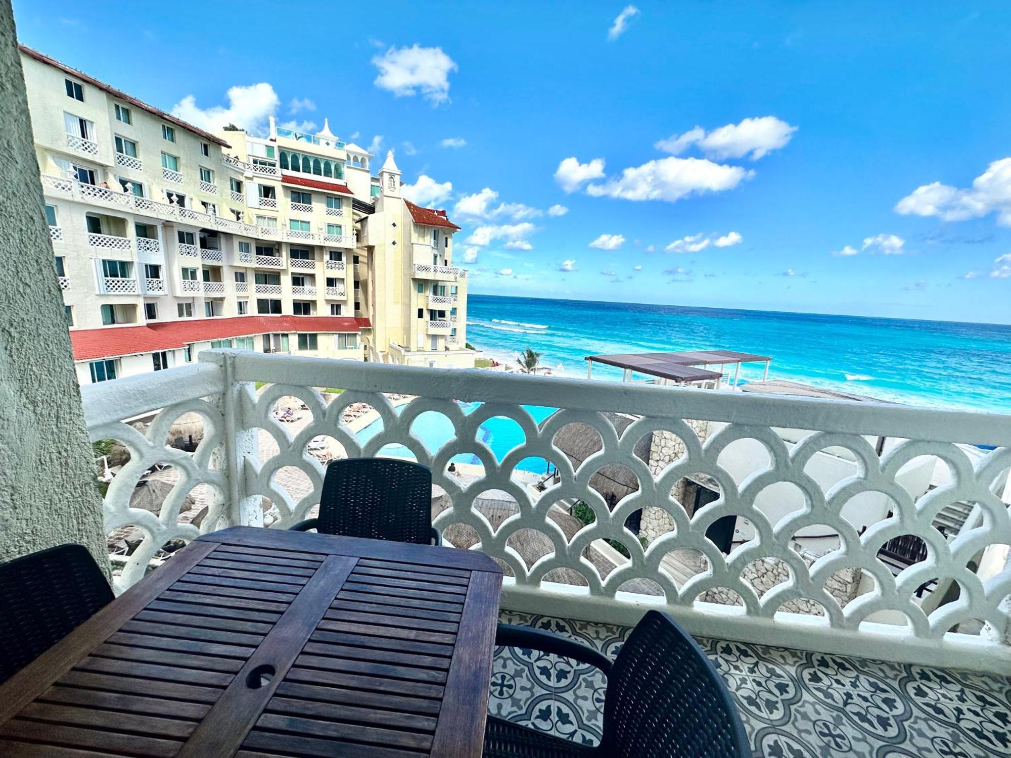 Apartahotel Plaza -