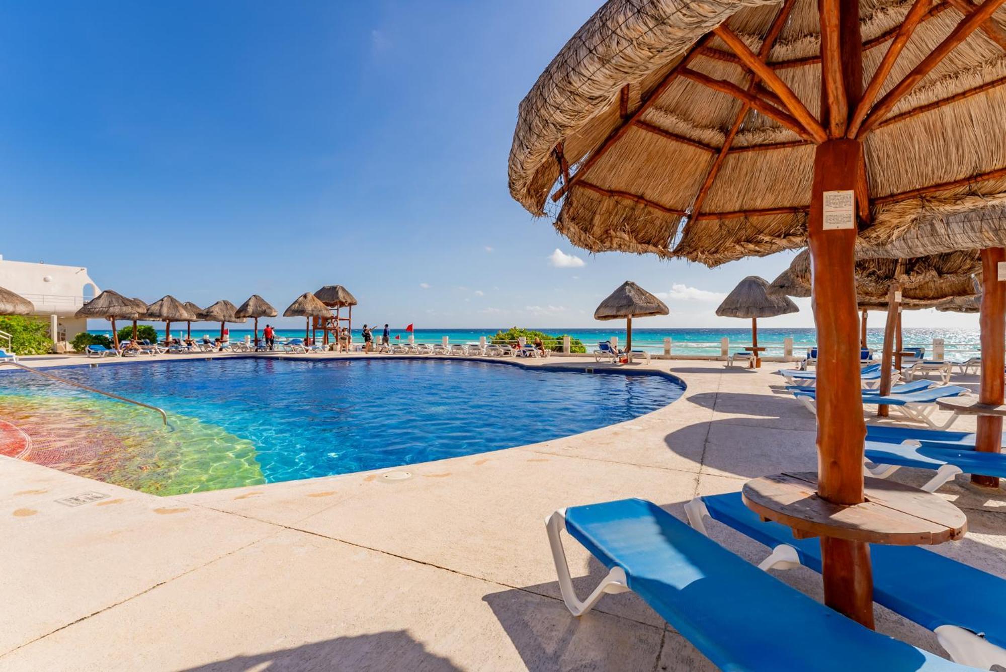 Amazing Caribbean Ocean View At Marlin In Apartamento Cancún
