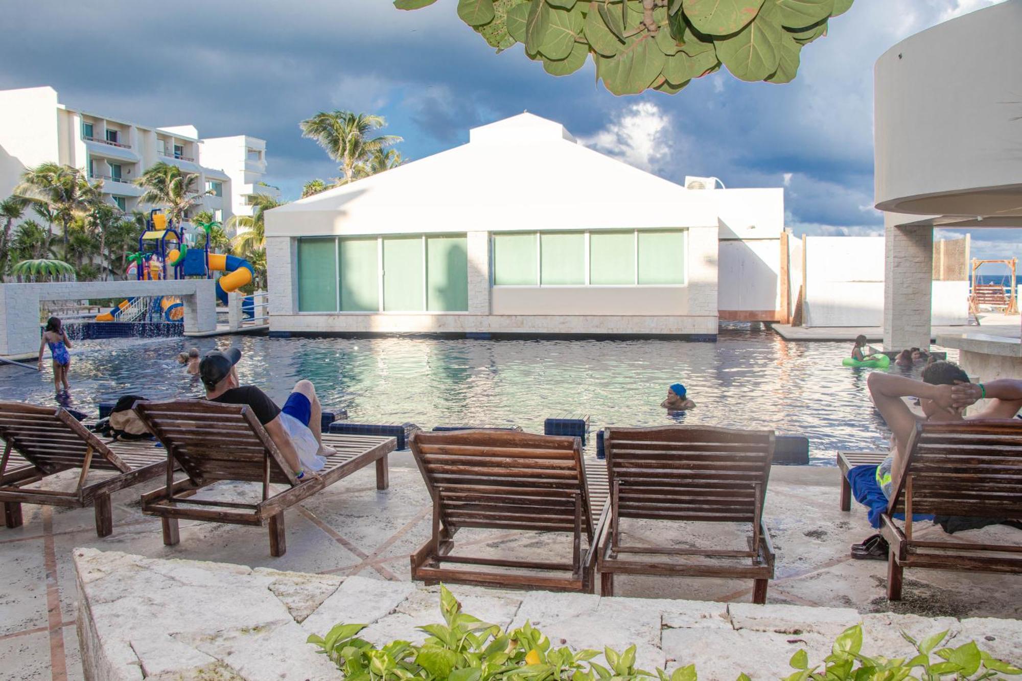 Beachfront Apartamento Cancún