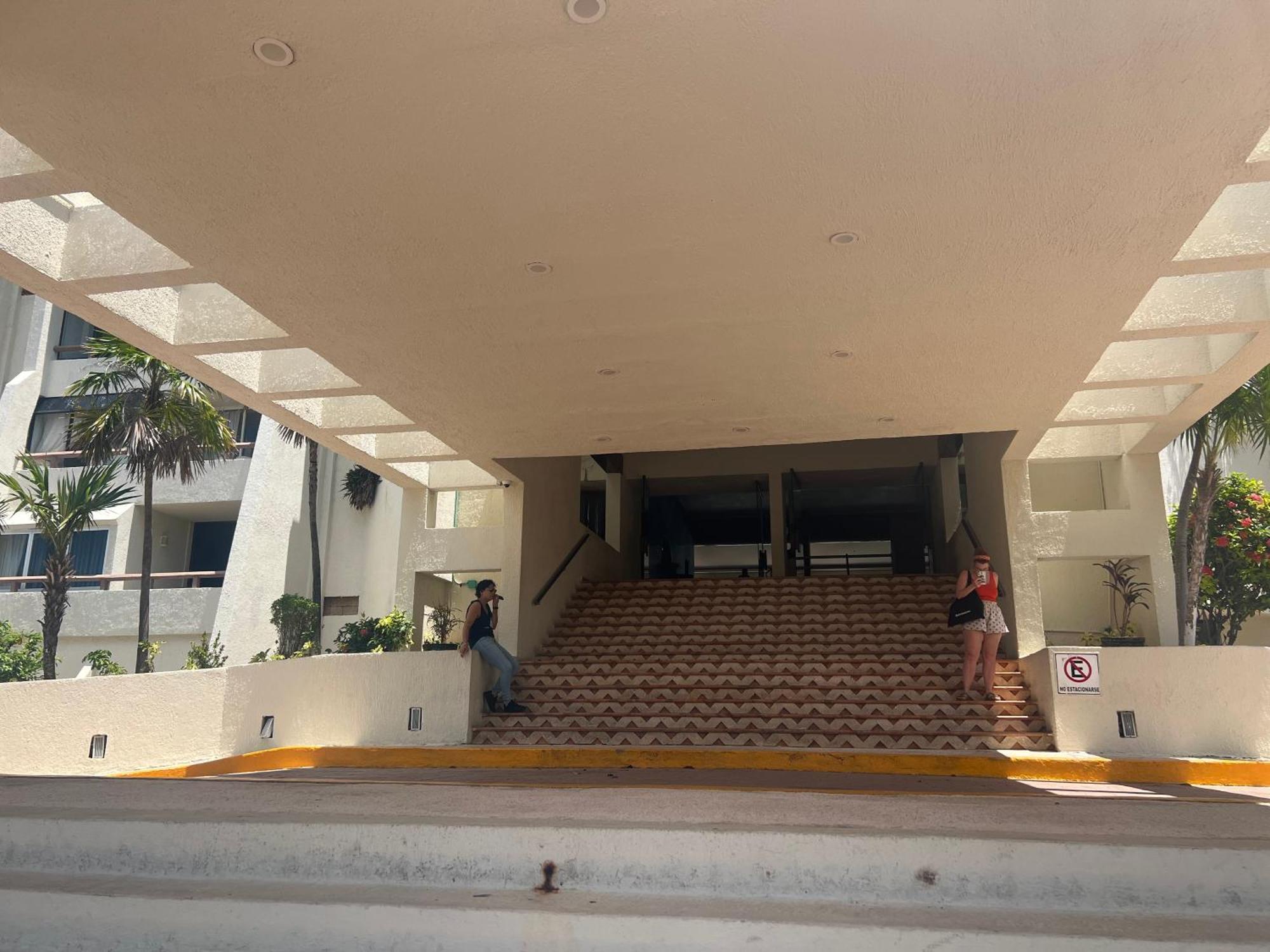 Hermoso Depto Con Vista Al Mar En Zona Hotelera. Apartamento Cancún