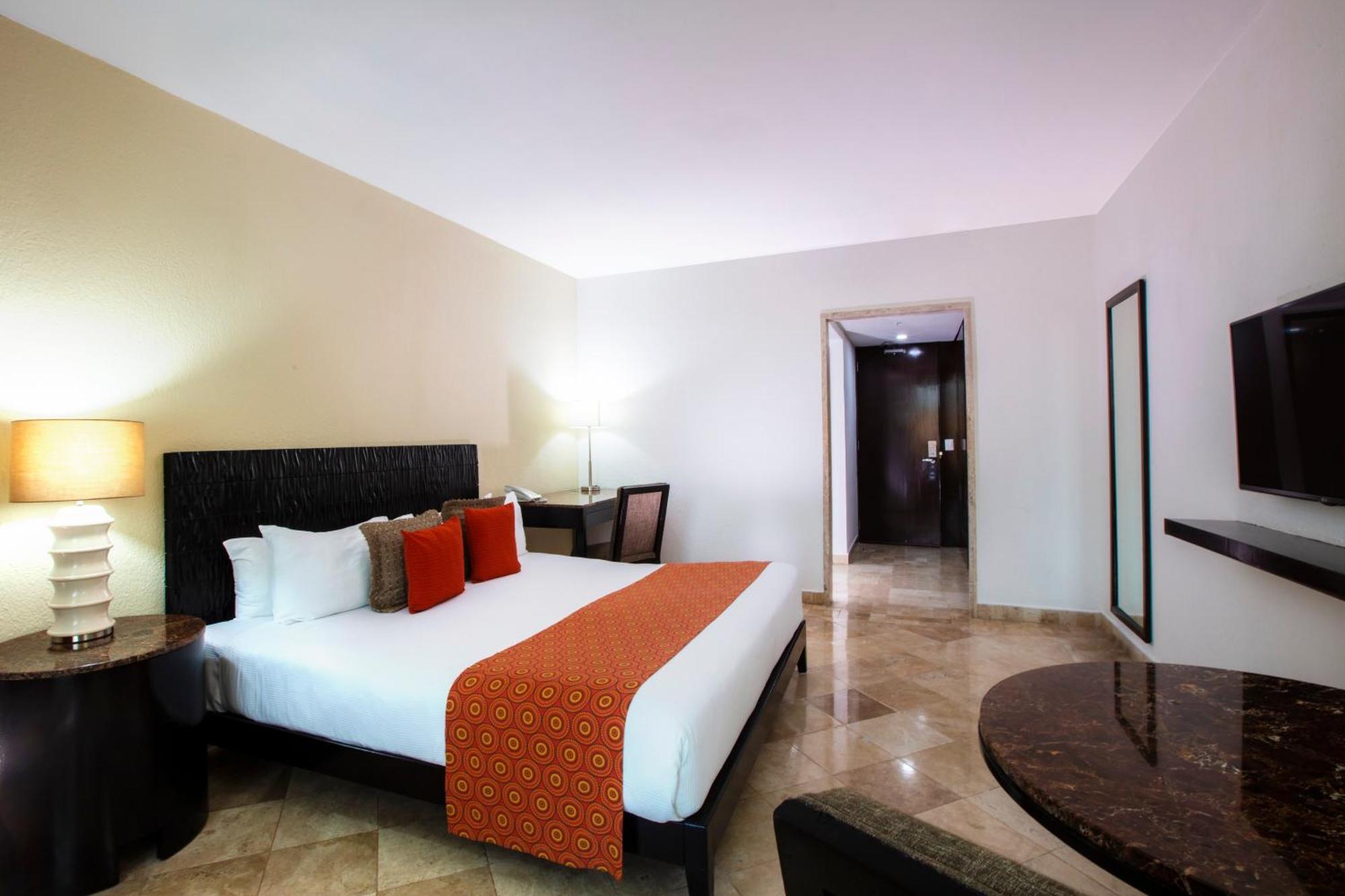 Krystal Grand Resort 5*