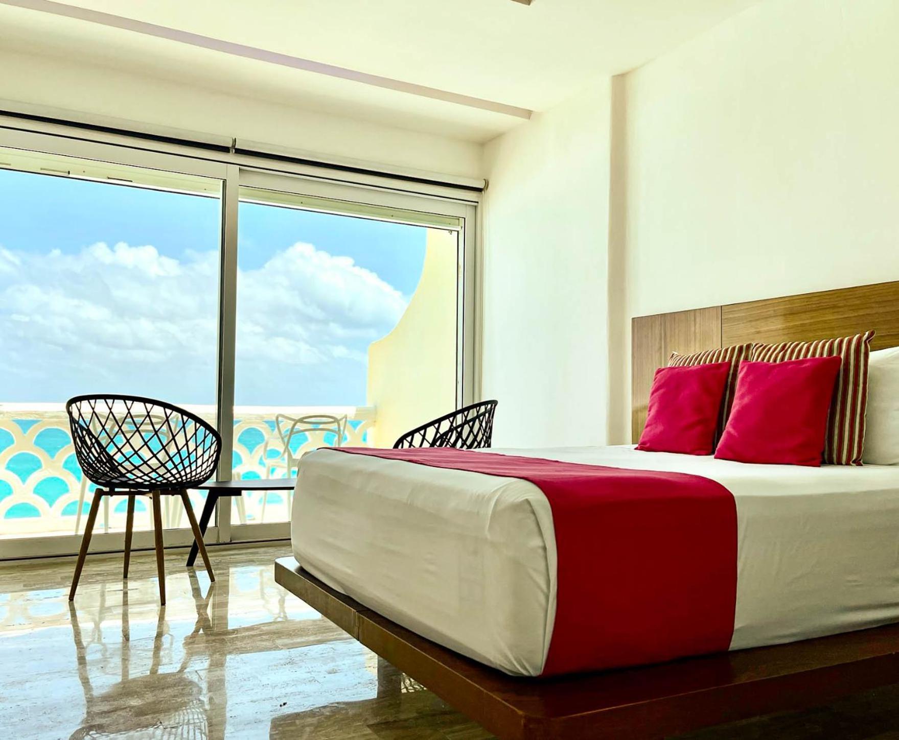 Seashore Cancún