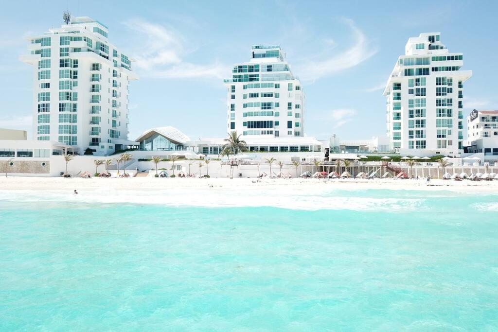 Brand New At The 3d Cancún