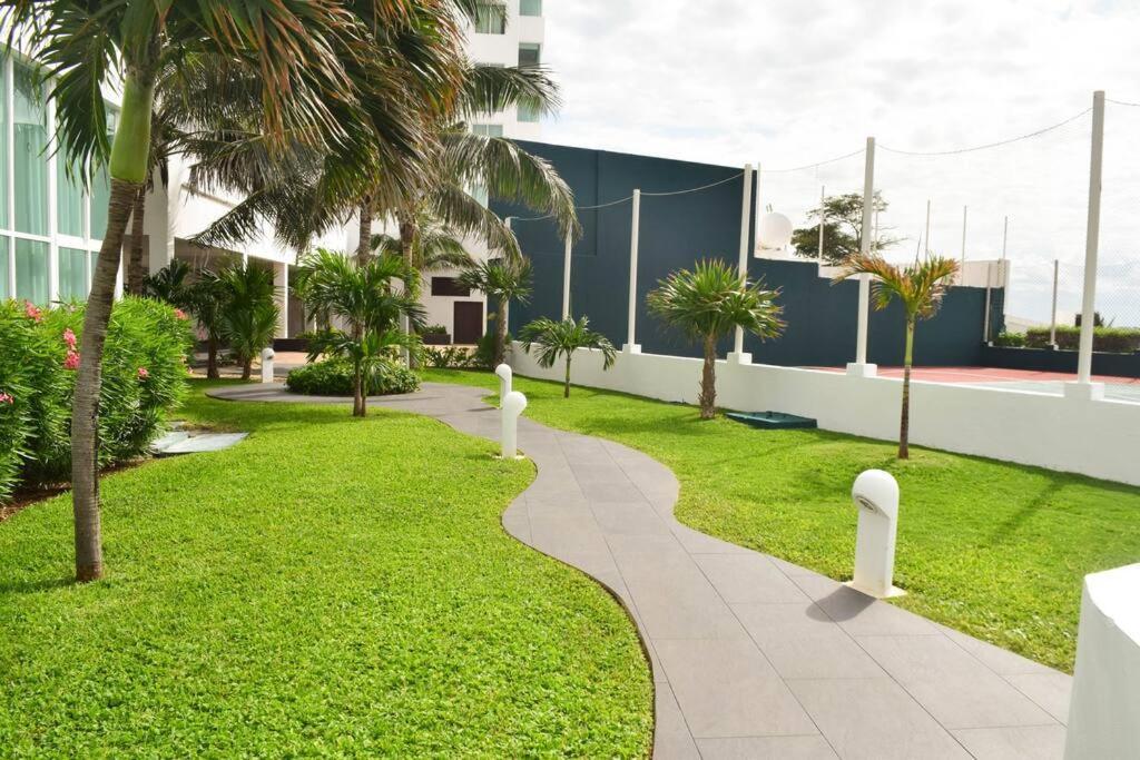 Brand New At The 3d * Cancún