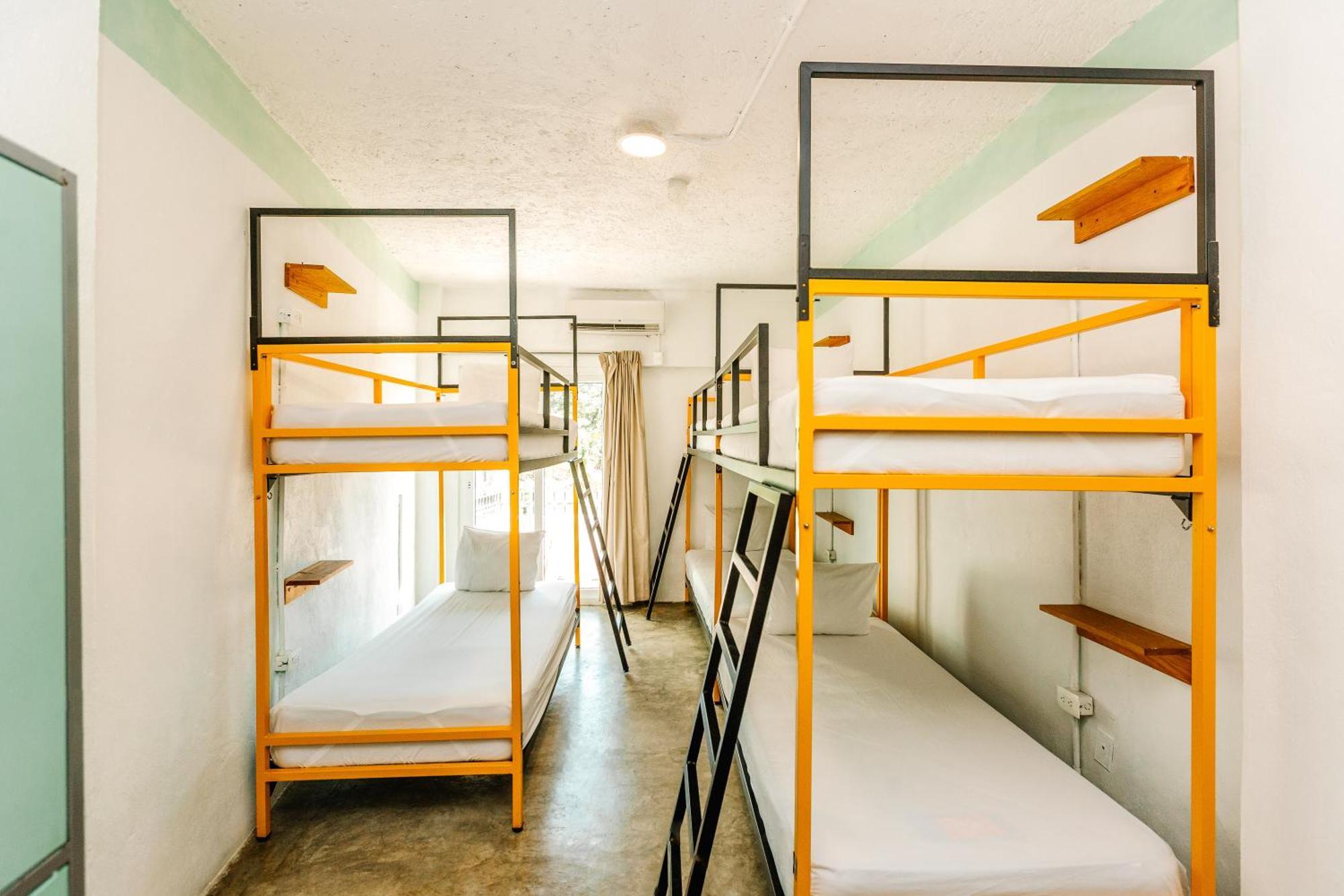 Nilu Cancun Downtown By Selina Hotel 3*