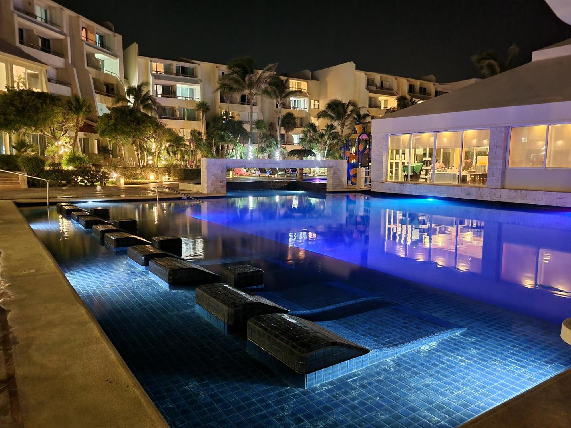 Apartahotel Ocean Front Cancún